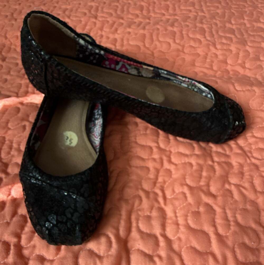 Skechers BOBS Black Silver Shimmer Metallic Lace Ballet Flats Size 8.5